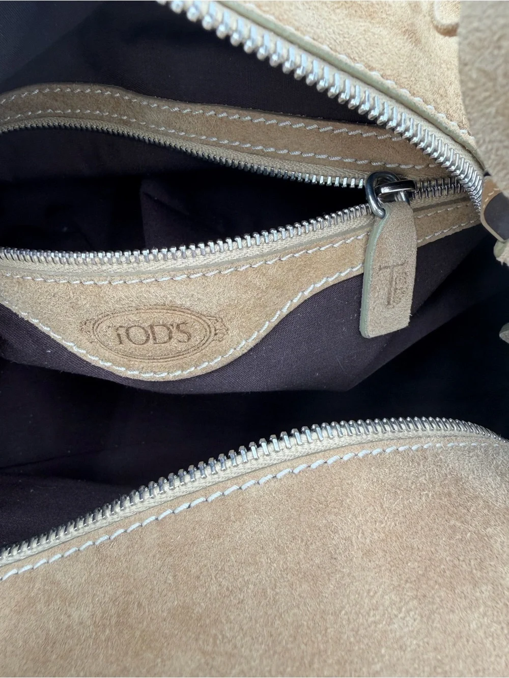 Tod’s Vintage Suede Lace-Up Hobo Shoulder Bag Tan Brown Y2K Italy